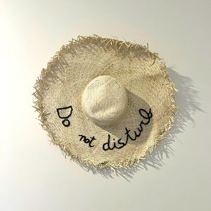 House of MUA MUA Do Not Disturb Beach Hat $95+tax *EUC